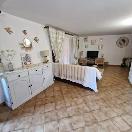 Charming Close To The Sea Дом отдыха Сент-Максим