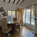 度假居 Charming Close To The Sea *