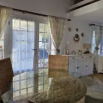 Hébergement de vacances Charmante maison avec terrasse proche plage Sainte-Maxime
